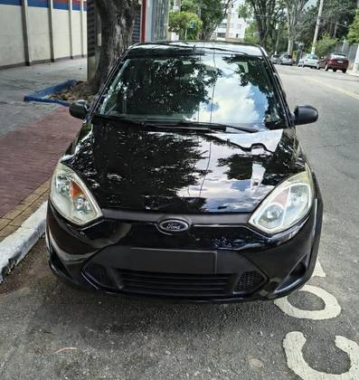 FORD FIESTA 1.6 MPI SEDAN 8V FLEX 4P MANUAL FORD FIESTA 1.6 MPI SEDAN 8V FLEX 4P MANUAL